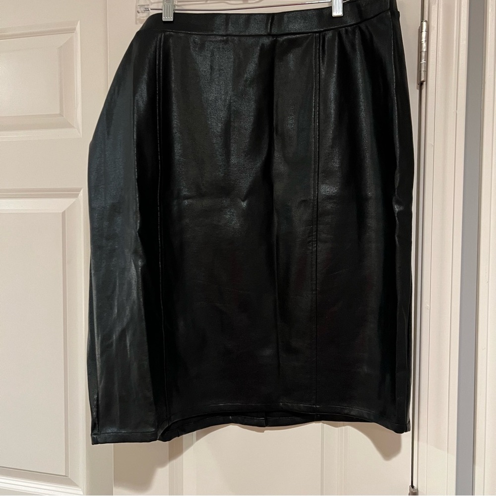Lane Bryant black vegan leather pencil skirt - size 22